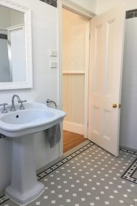 SUBWAY WALL TILES + CAPPING BORDER TILES - OXLEY PATTERN LIGHT GREY OCTAGON + NORWOOD BORDER + INFILL