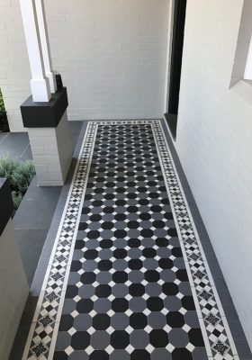 OXLEY CHECKERBOARD PATTERN - DARK GREY OCTAGON & CARBON BLACK OCTAGON + GRAND NORWOOD BORDER + INFILL OXLEY CHECKERBOARD PATTERN - DARK GREY OCTAGON & CARBON BLACK OCTAGON + GRAND NORWOOD BORDER + INFILL
